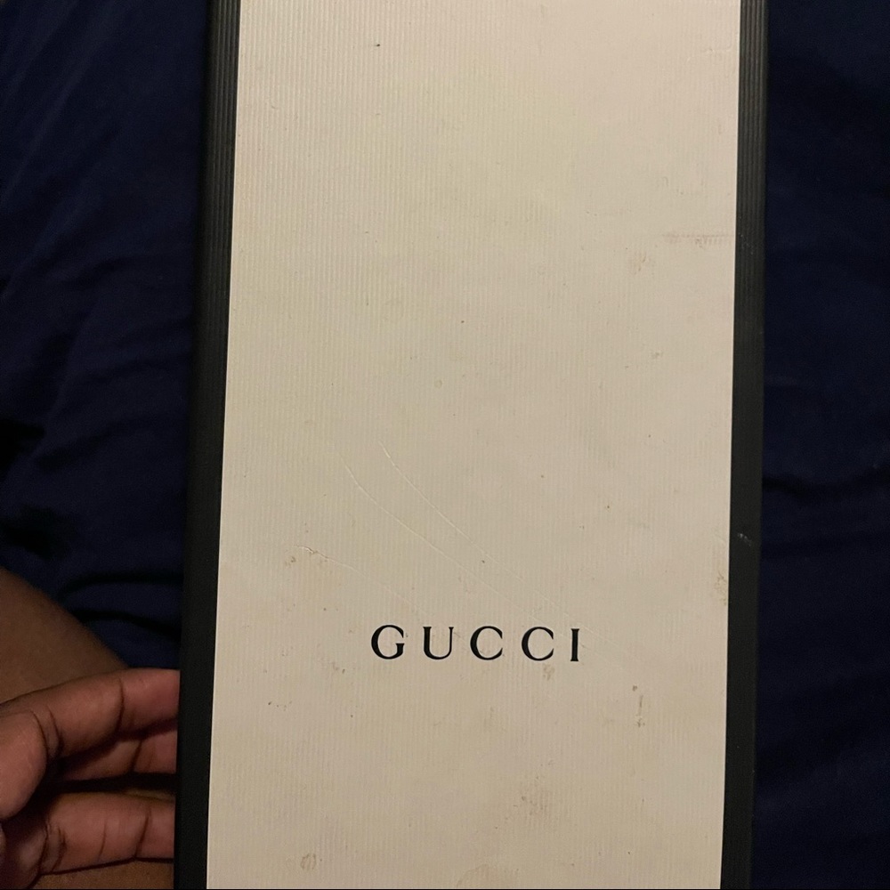 Women’s strawberry gucci slides